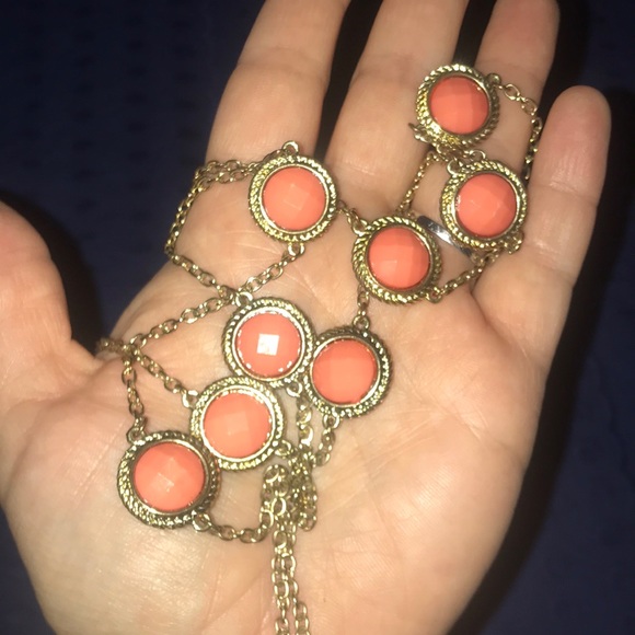 Coral And Gold Necklace - Picture 6 of 7